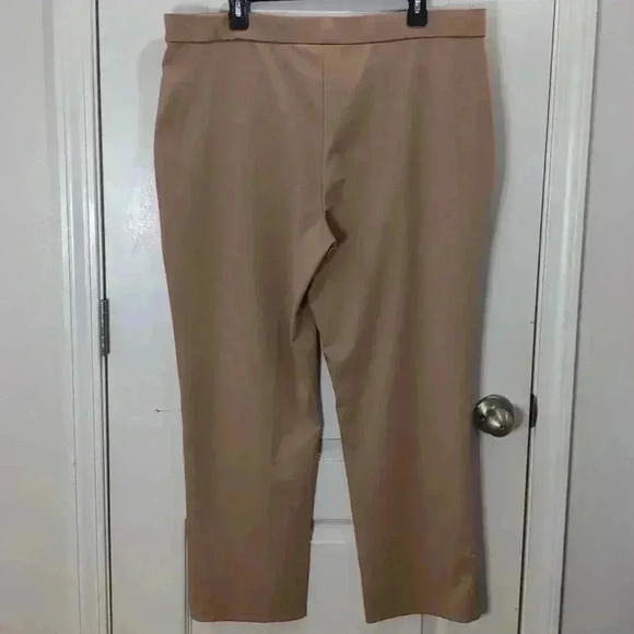 Elements Isaac Mitzrahi Live! Women's Crapped Straight Leg Pants - Picture 3 of 7